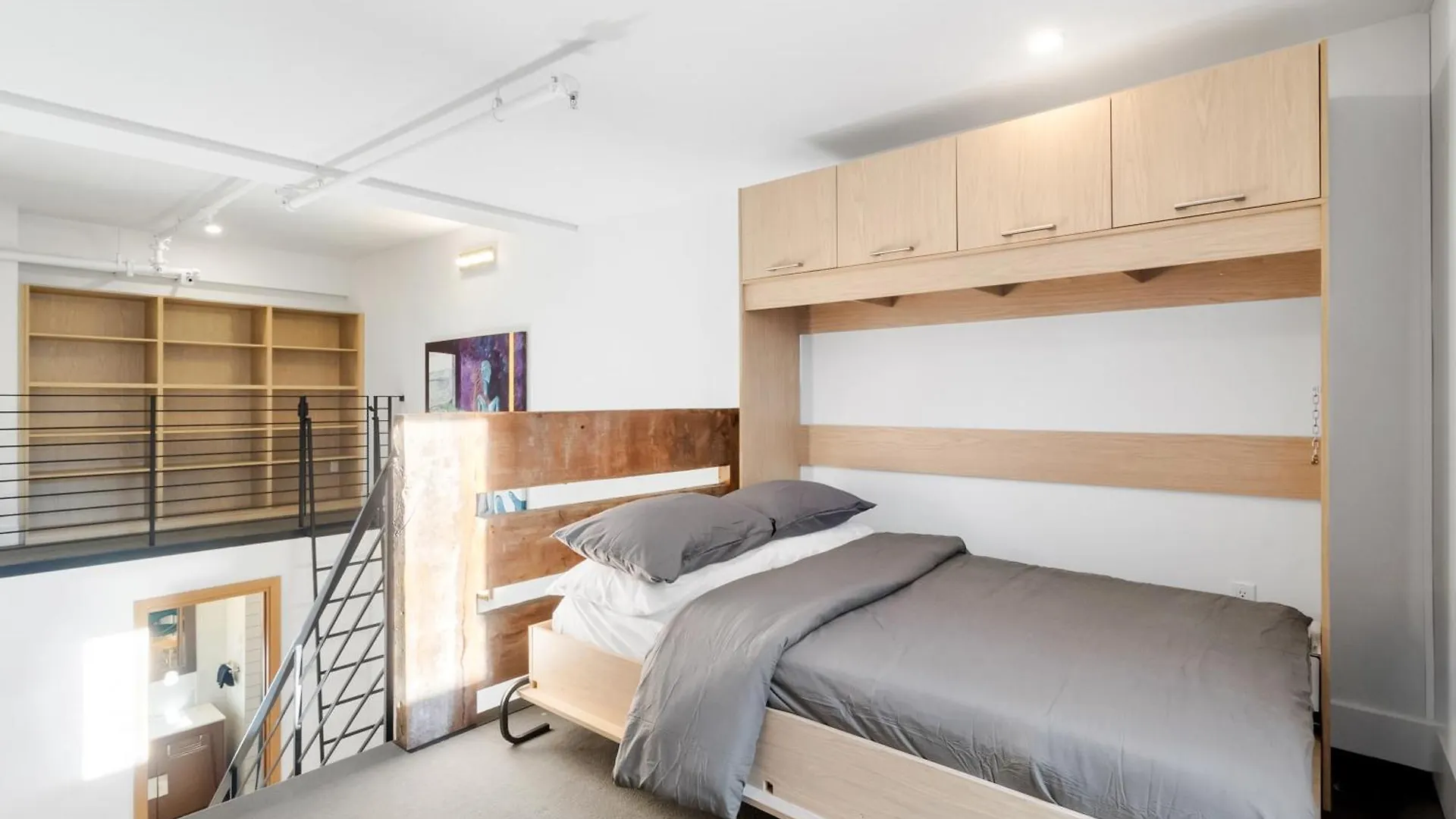 Beautiful Lofts In Downtown Montreal Apartment