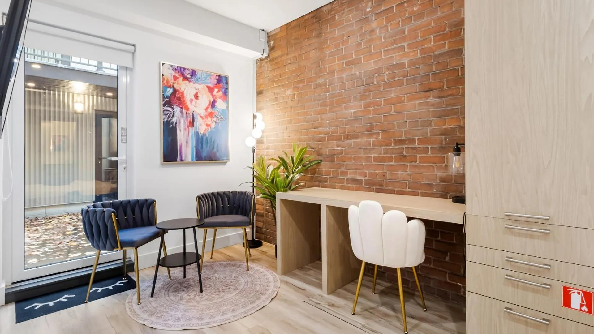 Beautiful Lofts In Downtown Montreal Apartment 0*,